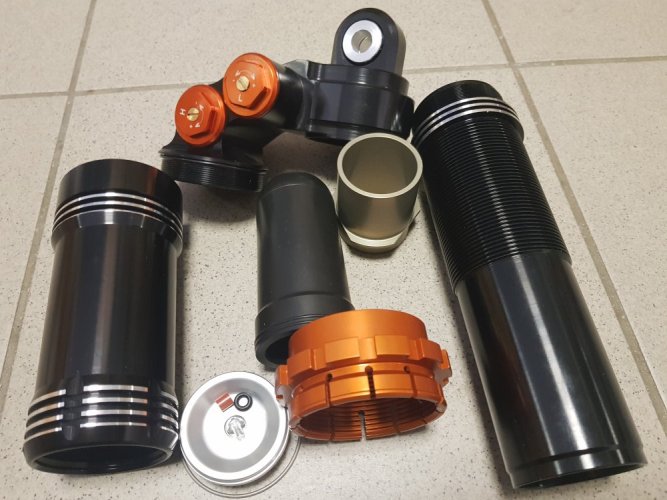 DIRTY KINGDOM WP Shock Full Kit - KTM SX85